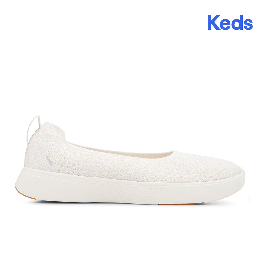 Women's Blisswalk Skimmer Starburst Eng Knit Snow White Sneaker — Versatile
